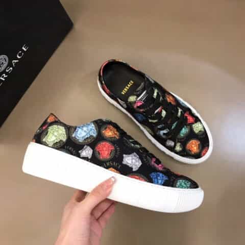 Versace范思哲   线条和中底希腊回纹图案新款Greca运动鞋