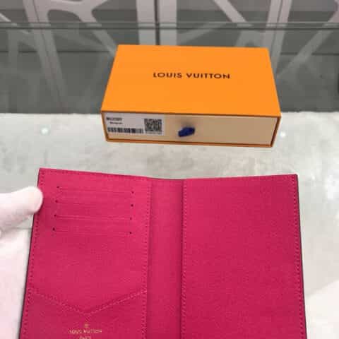 Louis Vuitton LV Passport Cover 护照套 M62089