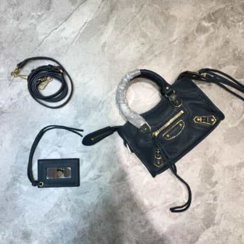 Balenciaga巴黎世家原版山羊皮配金边机车包008