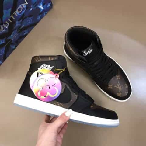 L.v& Nike   由小牛皮制成联名系带高帮运动鞋球鞋