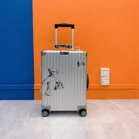 Rimowa日默瓦Steiff 泰迪熊限量版铝镁合金材质四轮拉杆箱