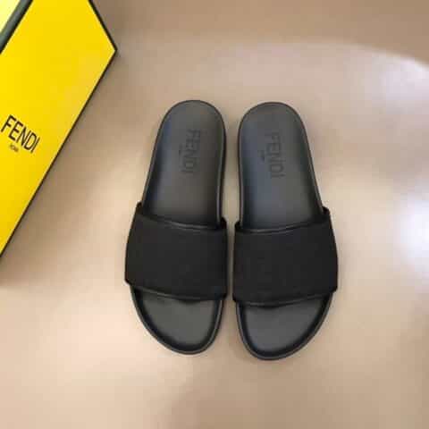 FENDI芬迪  老花高密度帆布面D家经典夏季男士拖鞋