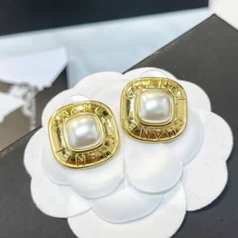 2021新款CHANEL香奈儿双c复古金色耳钉耳环