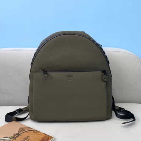 FENDI芬迪柔软南非小牛皮背包2263