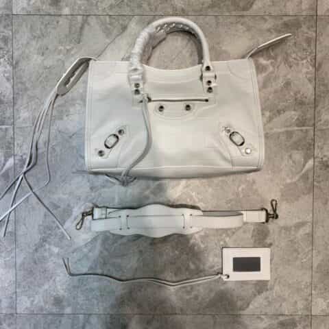 Balenciaga巴黎世家原版鳄鱼纹牛皮配银钉机车包669