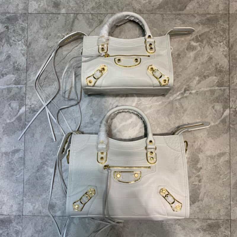 Balenciaga巴黎世家原版鳄鱼纹牛皮配金边机车包228 669
