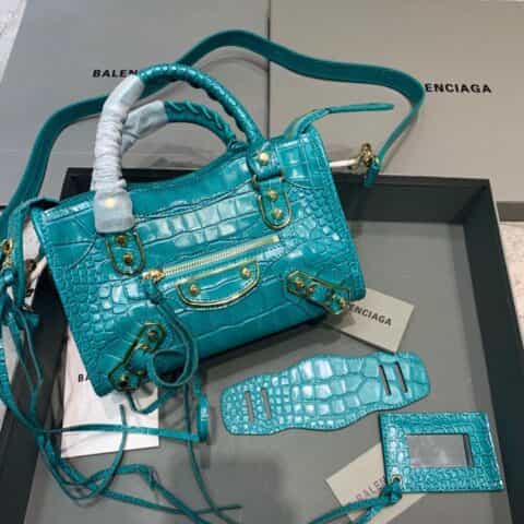 Balenciaga巴黎世家原版鳄鱼纹牛皮配金边机车包228 669