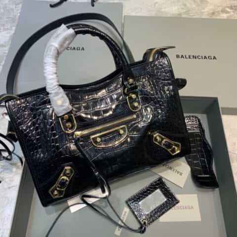Balenciaga巴黎世家原版鳄鱼纹牛皮配金边机车包228 669 115748