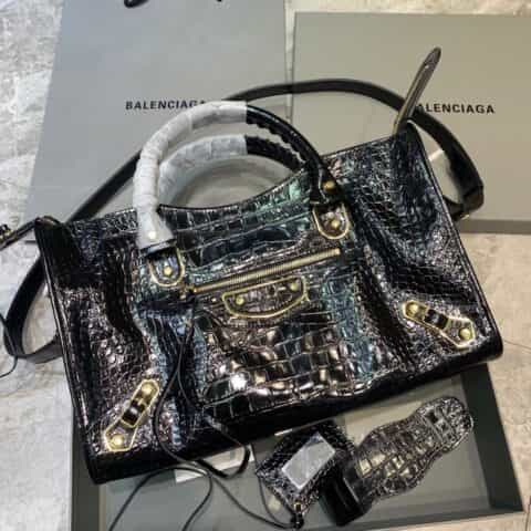 Balenciaga巴黎世家原版鳄鱼纹牛皮配金边机车包228 669 115748
