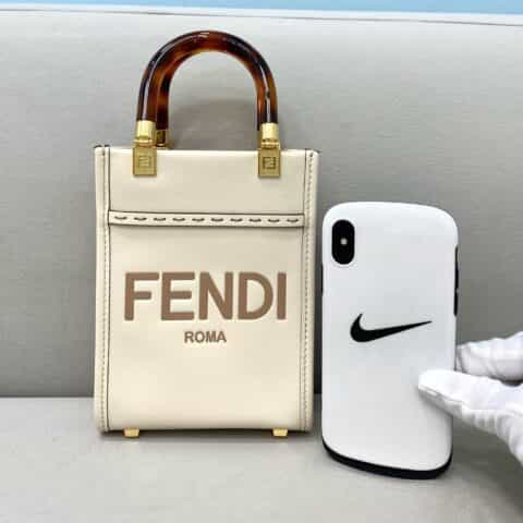 FENDI芬迪全牛皮搭配琥珀手柄手袋8376A