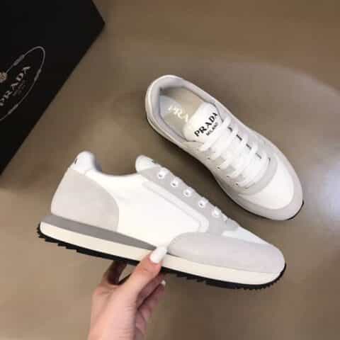 PRADA/普拉达   P家原单精品，高端男士运动休闲鞋