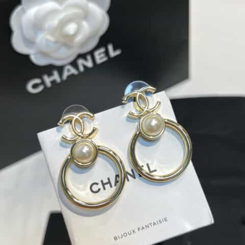 新款 CHANEL香奈儿双c珍珠耳钉耳环