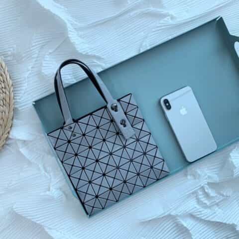 IsseyMiyake三宅一生 限定款 mini6格手提袋