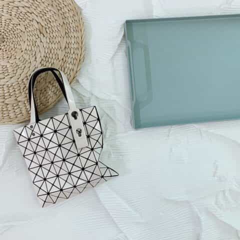 IsseyMiyake三宅一生 限定款 mini6格手提袋