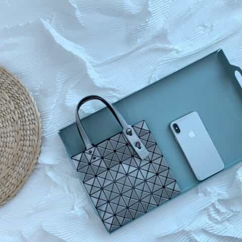 IsseyMiyake三宅一生 限定款 mini6格手提袋