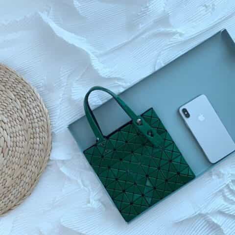 IsseyMiyake三宅一生 限定款 mini6格手提袋