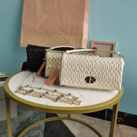 MIUMIU缪缪Cloquet进口小羊皮钻石链条包5BD417