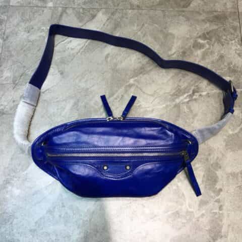 Balenciaga巴黎世家爆裂纹小牛皮材质机车型胸包腰包933