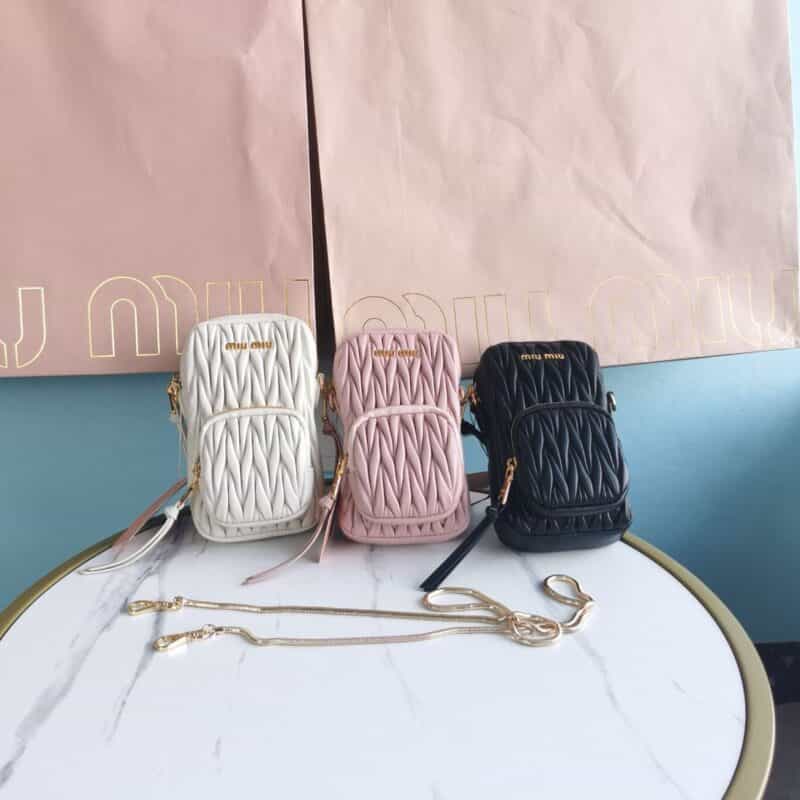 MIUMIU缪缪Matelasse顶级进口小羊皮新款手机包5BP066