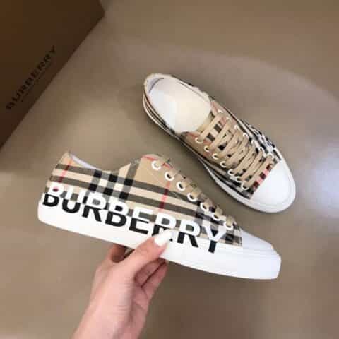 Burberry巴宝莉   2019Ss最新版面男士经典休闲帆布鞋