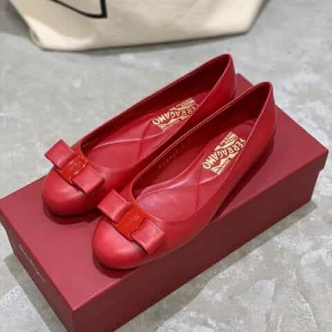 SF salvatore Ferraga*o  最新菲拉*慕圆头纯色羊皮蝴蝶结单鞋