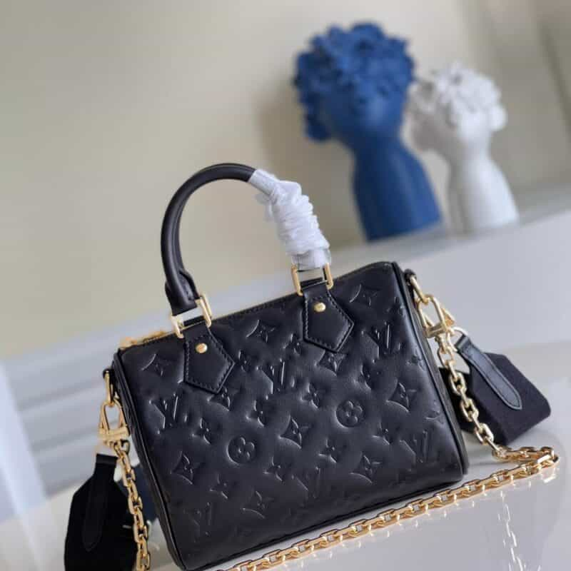 Louis Vuitton Speedy Bandouliere 22 Black in Lambskin with Gold