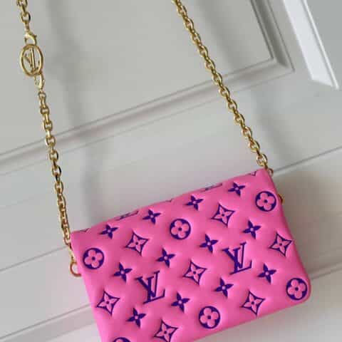 Louis Vuitton LV Pochette Coussin 链条包 M80745粉色