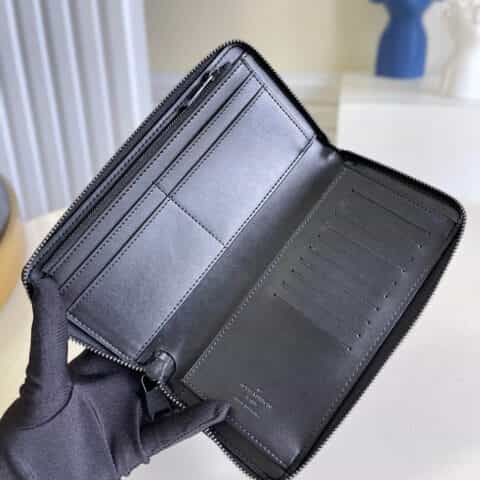 Louis Vuitton LV Zippy Vertical钱夹 M80505