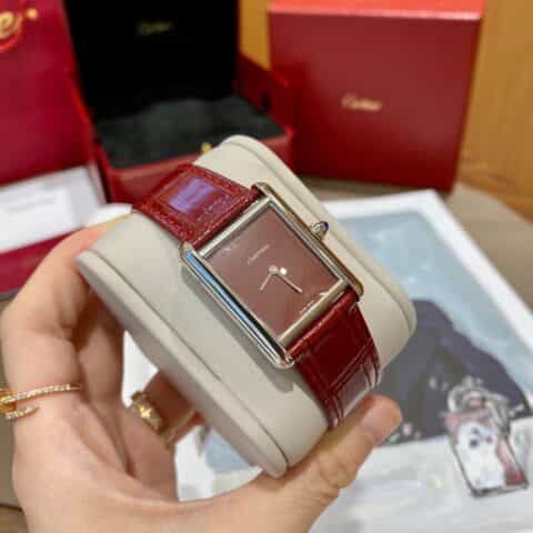 DR厂卡地亚 Cartier | 优雅经典的Tank系列则推出Tank Must腕表