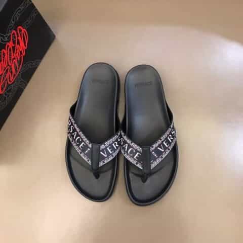 Versace范思哲    鞋面为3D打印牛皮经典男士拖鞋