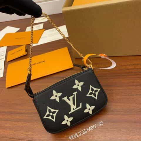 Louis Vuitton LV Mini Pochette Accessoires手拿包 M80732