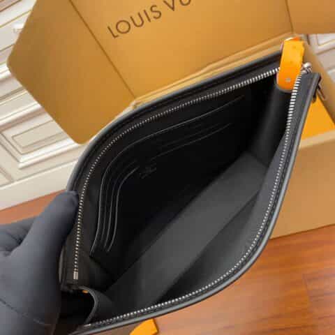 Louis Vuitton LV Pochette Voyage黑格中号手拿包 N41696