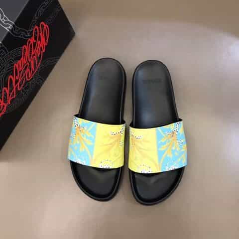 Versace范思哲   鞋面为3D打印牛皮经典男士拖鞋