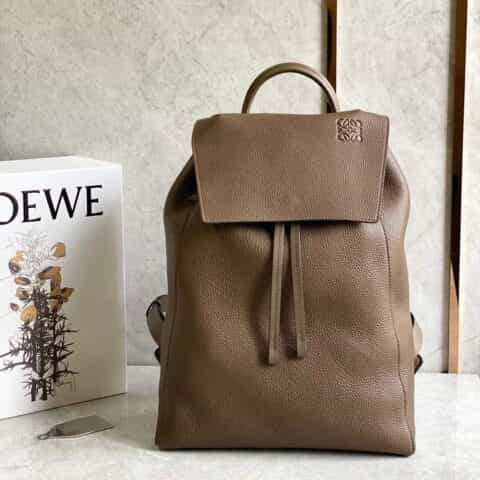 Loewe罗意威 粒面牛皮抽绳背包 土黄