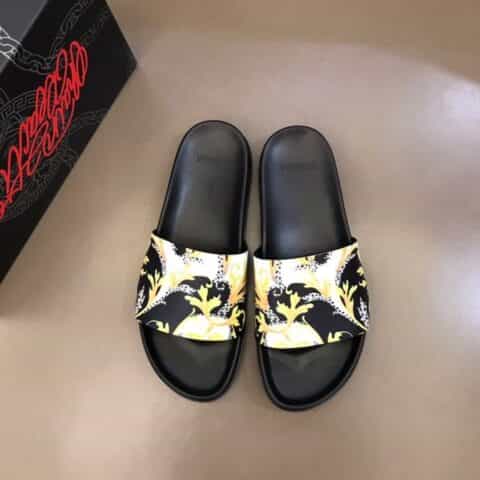 Versace范思哲   鞋面为3D打印牛皮经典男士拖鞋