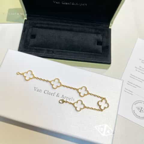 Van Cleef &Arpels 梵克雅宝透明水晶五花手链