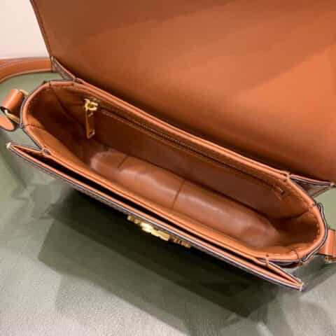 Celine思琳 Teen Triomphe Bag 188882白花