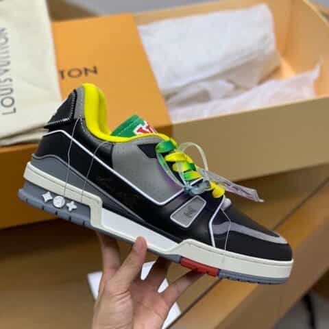 LV/路易威登 双色小牛皮黑色条纹男士运动跑鞋