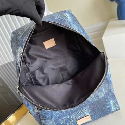 Louis Vuitton Discovery 双肩包 N50060