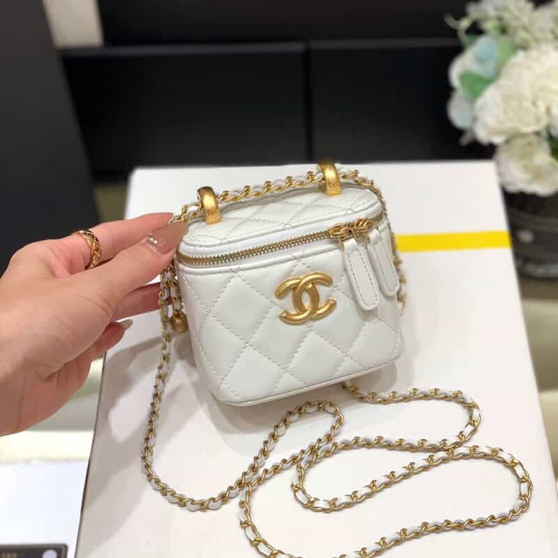 Chanel 高级手工坊双金珠系列盒子斜挎包 AP2292白色