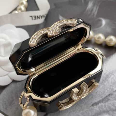 Chanel 2021高级手工坊亚克力AirPods耳机盒子 AB6678黑色