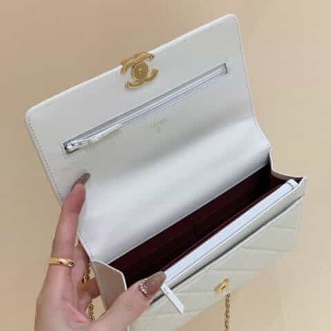 Chanel 2021早秋高级手工坊系列小金珠系列发财包 AP2289白色