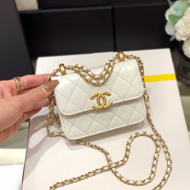 Chanel 2021早秋高级手工坊双金珠系列小方包 AP2290白色