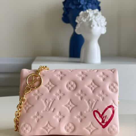 Louis Vuitton LV Pochette Coussin 链条包 M80834