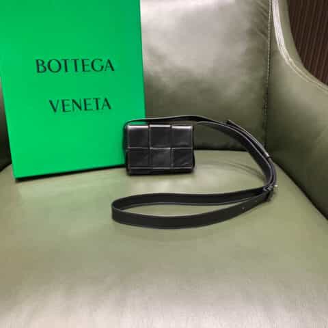 Bottega Veneta葆蝶家 Cassette编织三格Mini包 667048黑色