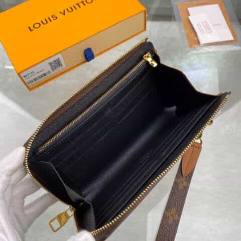 Louis Vuitton LV ZIPPY DAUPHINE M69162