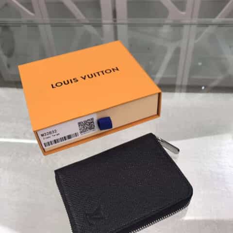 Louis Vuitton LV Zippy拉链零钱包 M32832
