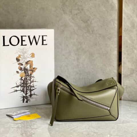 LOEWE罗意威 小牛皮Puzzle系列腰包 0188墨绿