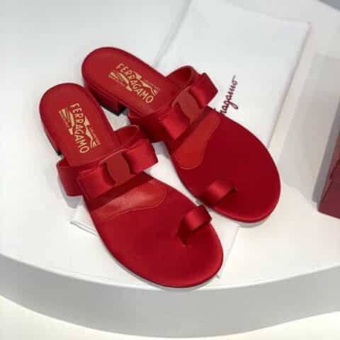 SF salvatore Ferraga*o  菲拉*慕春夏新款蝴蝶结真丝平底套趾一字带凉鞋凉拖