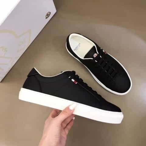 Moncler/盟可睐  意大利进口雾面牛皮黑色 白色官网同步新款小白鞋